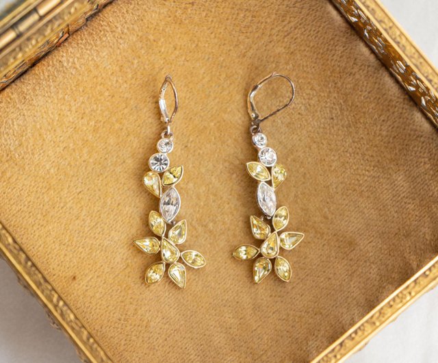 Givenchy Givenchy brand antique gold and silver two-tone rhinestone flower  cluster pendant ear hook - Shop Vintage Jewelry Kiosk Earrings & Clip-ons -  Pinkoi