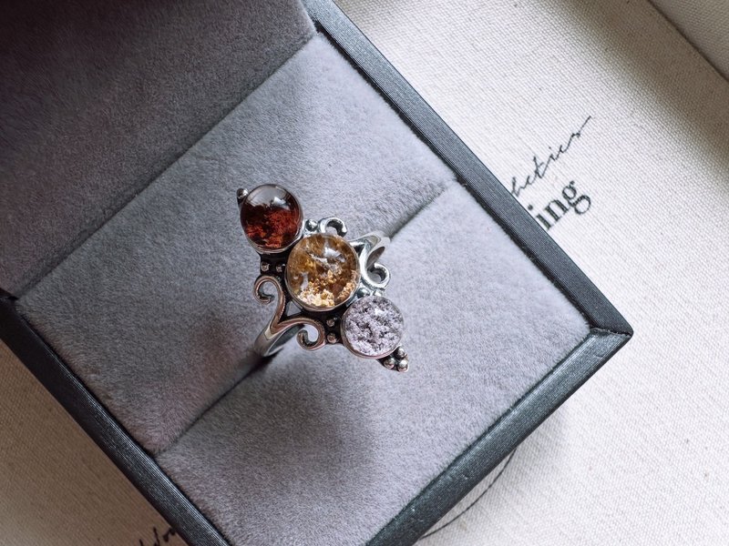 レッド・イエロー・パープル 三色ファントムクォーツ シルバーリング - リング・指輪 - クリスタル 