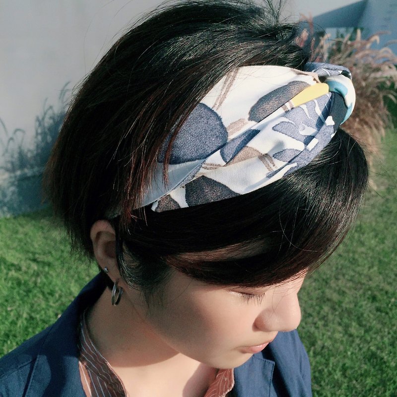 Left Mo Yang strap tight narrow version / hand hair band - เครื่องประดับผม - ผ้าฝ้าย/ผ้าลินิน สีน้ำเงิน