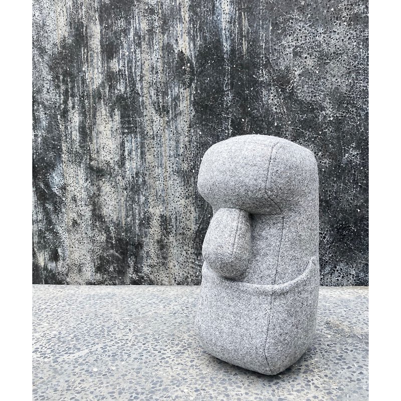 【Smiling Moai】Moai stone statue - mini Moai - Stuffed Dolls & Figurines - Other Materials Gray
