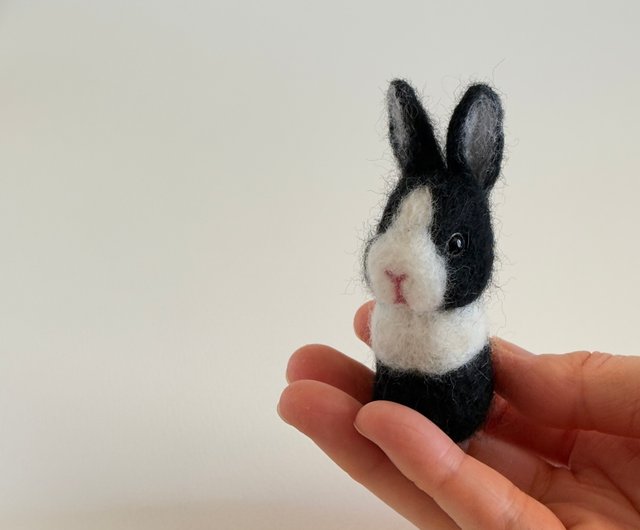 うさぎ 羊毛フェルト ダッチ ブラック ハンドメイド うさぎ・ダッチ 黒 | iichi 日々の暮らしを心地よくする