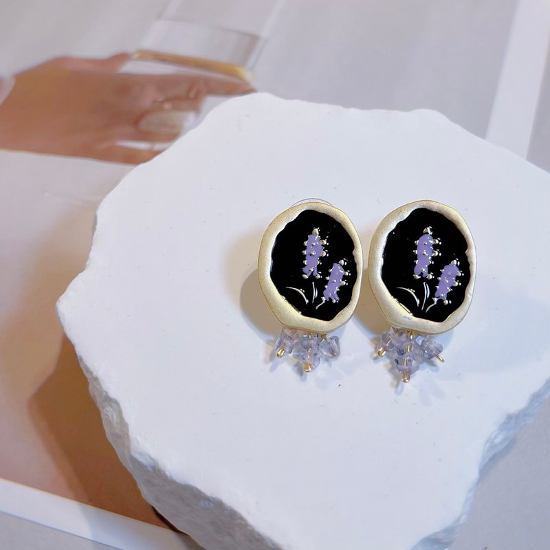 パープル・イーイー - ピアス・イヤリング - 金属 パープル