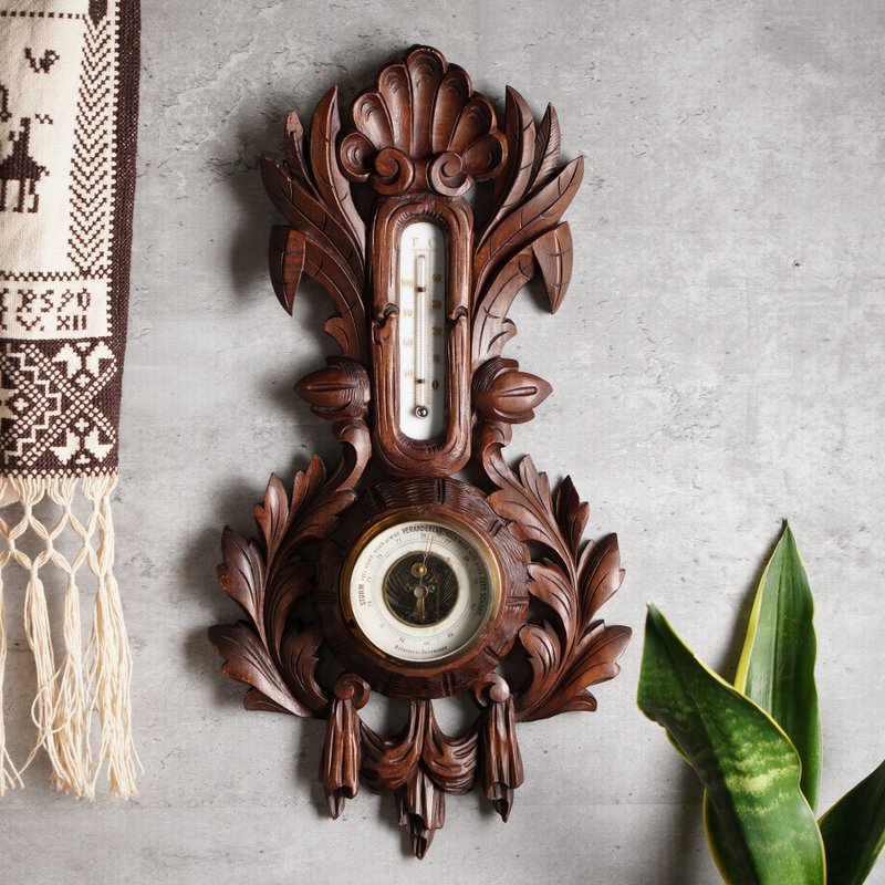 Vintage handcarved Schwarzwald style holosteric barometer and thermometer - Items for Display - Wood Brown