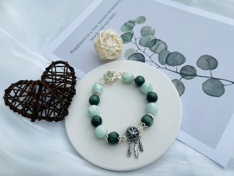 Green hair crystal green sea Stone green strawberry crystal design - Bracelets - Crystal Green
