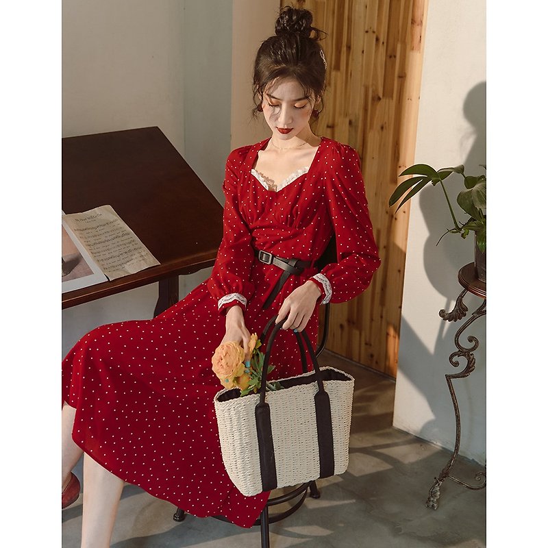 Original autumn new product red polka dot belt chiffon dress dress - ชุดเดรส - เส้นใยสังเคราะห์ สีแดง