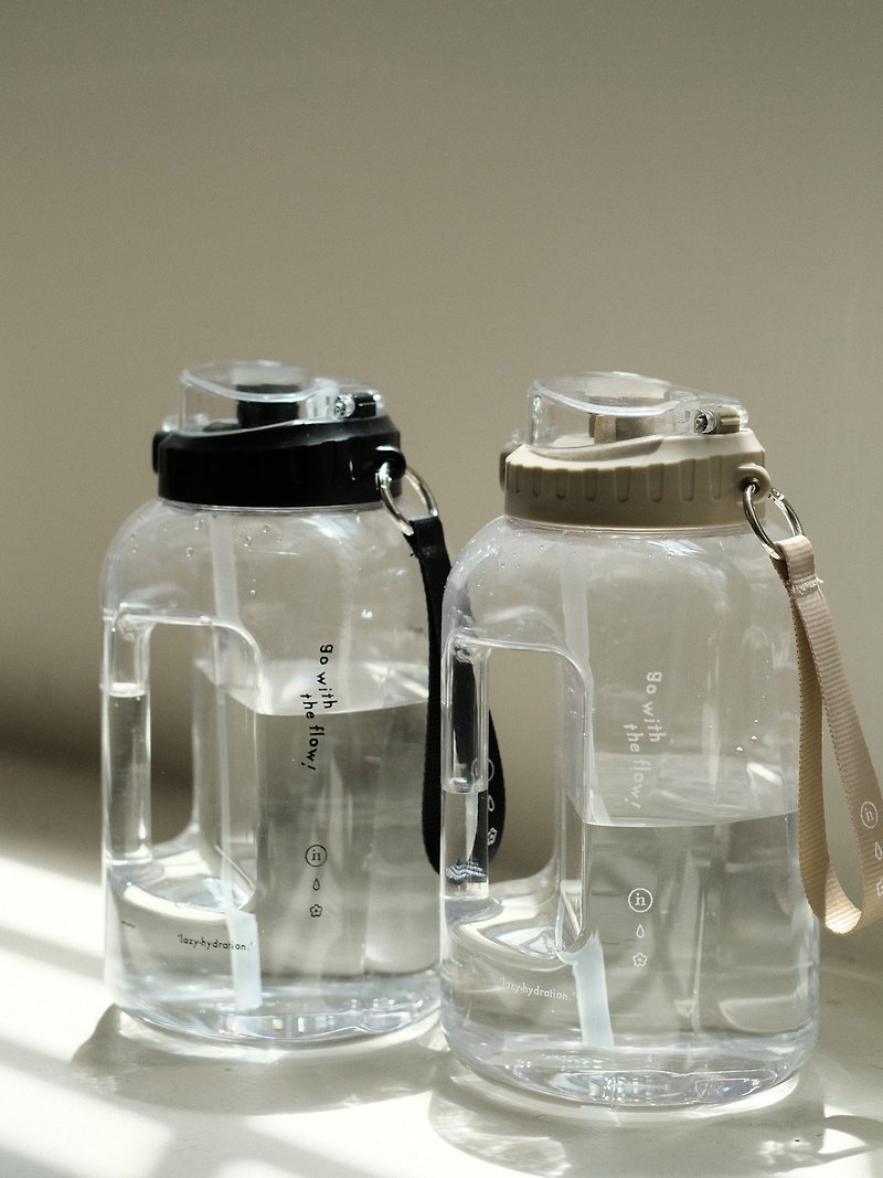塑膠 水壺/水瓶 卡其色 - GO WITH THE FLOW  PRO. 2.5L 大容量水壺