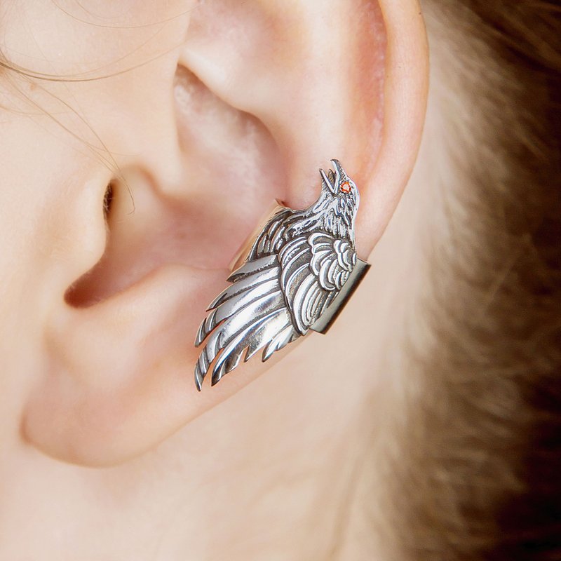 Raven ear cuff silver, craw ear bone earring - ต่างหู - เงินแท้ สีเงิน