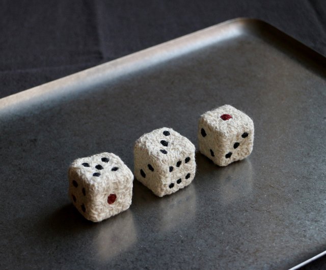 刺繍の置き物 刺繍の置物