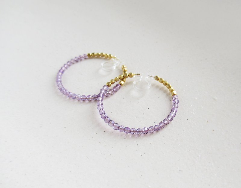 Amethyst and metal beads, hoop earrings 夾式耳環 - Earrings & Clip-ons - Stone Purple
