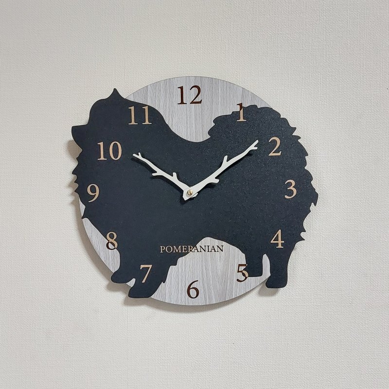 Limited time big discount of 3000 yen off Personalized dog wall clock Pomeranian black silent clock - นาฬิกา - ไม้ 