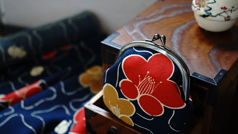 Card storage/coin purse/mouth gold bag/one flower one world chun bag - Wallets - Other Materials 