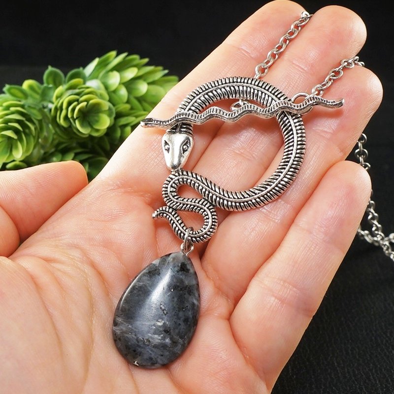 Gray Black Labradorite Teardrop Silver Snake Toggle Pendant Necklace Jewelry - Necklaces - Semi-Precious Stones Black