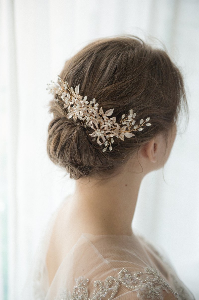 FLOWER WAVE淡金色施華洛世奇水晶髮梳 新娘頭飾 - 髮夾/髮圈 - 其他材質 