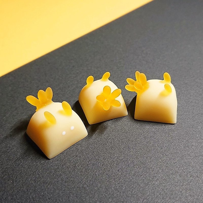 Butter sea slug keycap (1 piece) - Computer Accessories - Resin Yellow