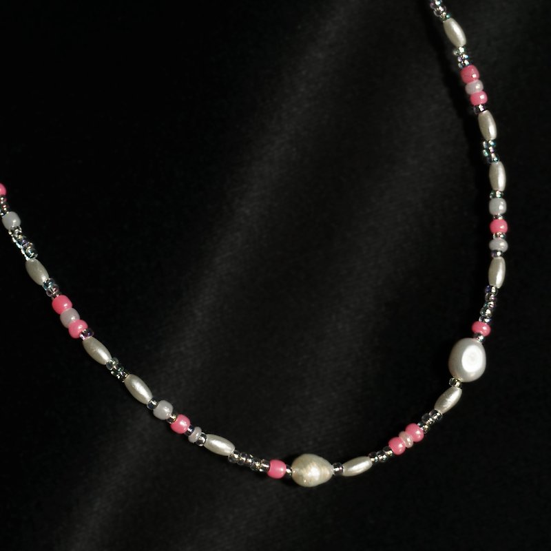 EUREKA 05 / Handmade Beaded Necklace/ Unshaped Freshwater Pearls/ Colorful Beads - สร้อยคอ - เครื่องประดับพลอย สึชมพู
