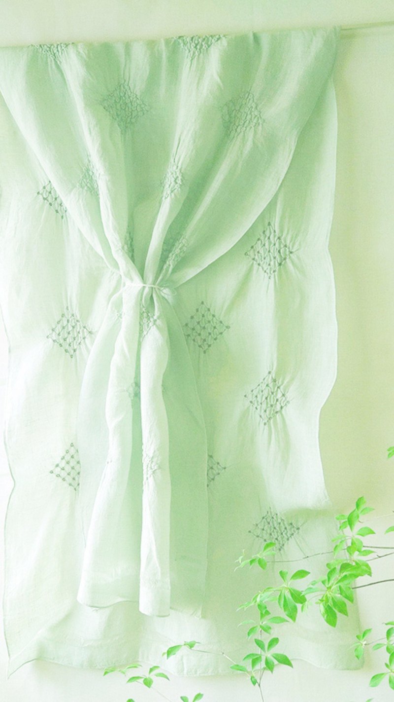 Delicate embroidered stole made of 100% fine ramie linen - Knit Scarves & Wraps - Cotton & Hemp Green