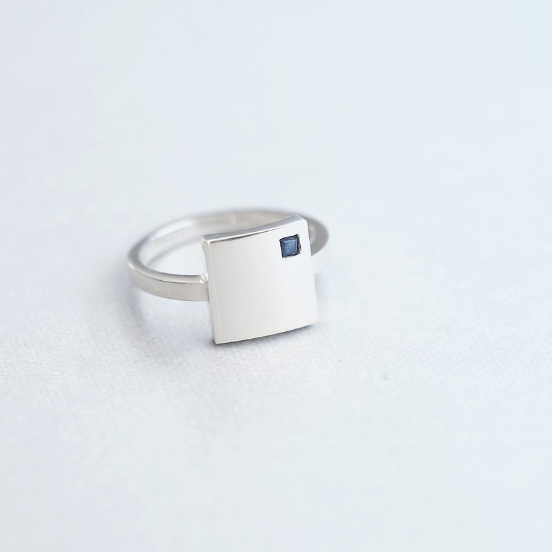 Sapphire Square Ring Silver 925 - แหวนทั่วไป - โลหะ สีน้ำเงิน