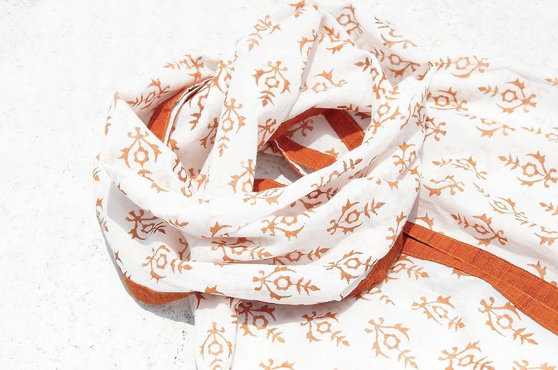 Hand-woven pure silk scarves / handmade wood-printed plant dyed scarves / grass dyed cotton scarves - fresh floral hair balls - Scarves - Cotton & Hemp Orange