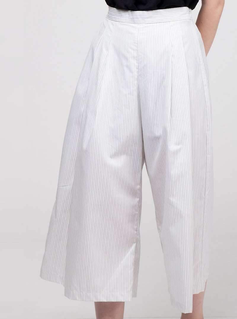 Stripes Japanese Cotton Double Pleated Cullote - Women's Pants - Cotton & Hemp White