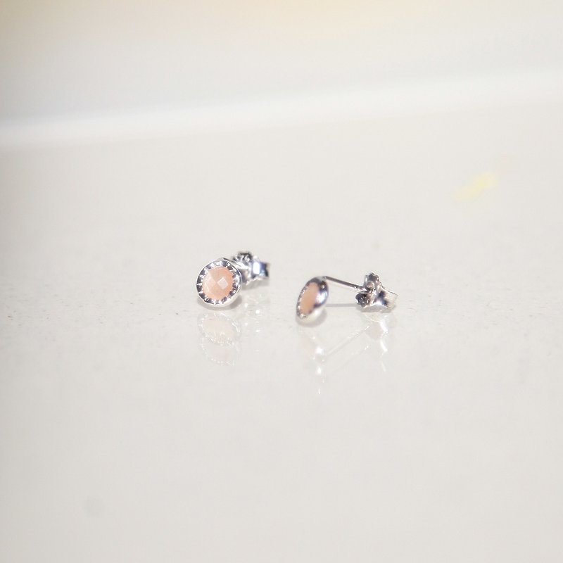 粉橘月光石圓片純銀耳環 | 天然石 | 玫瑰金。輕珠寶。可改耳夾 - 耳環/耳夾 - 純銀 
