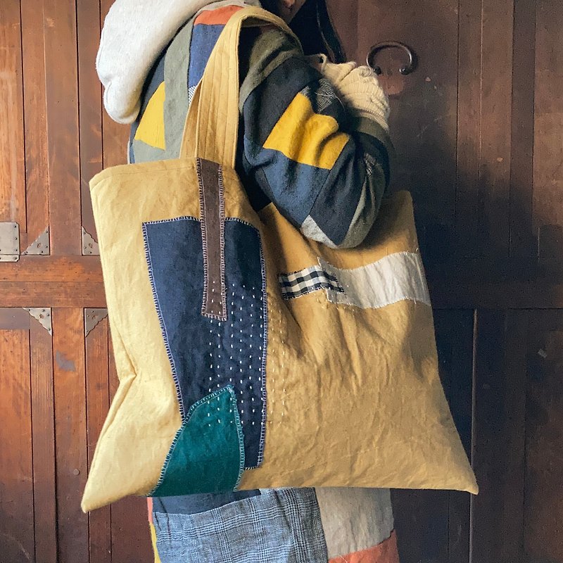 Order of the spring/Linen collage big tote bag  畑 - Messenger Bags & Sling Bags - Cotton & Hemp Orange