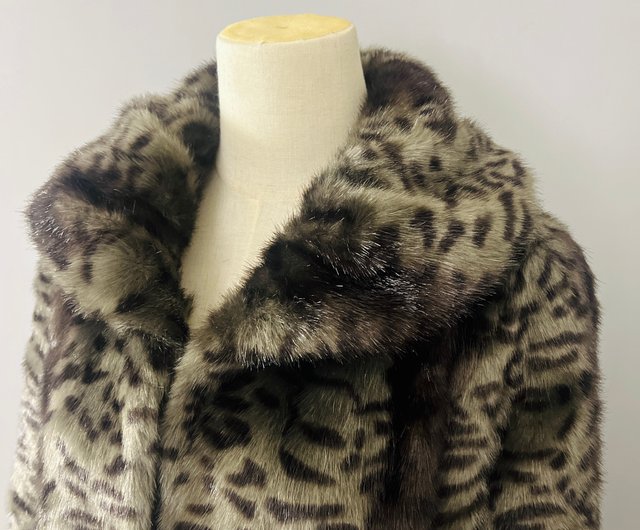 Grey hot sale leopard coat