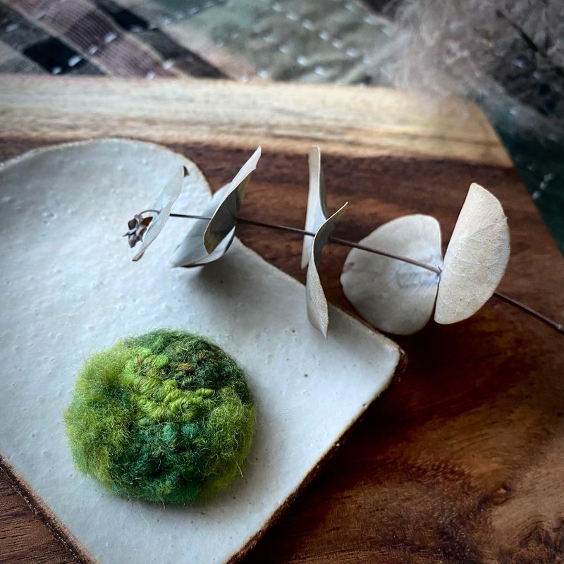 Needle Felted Moss Brooch - Brooches - Wool Green