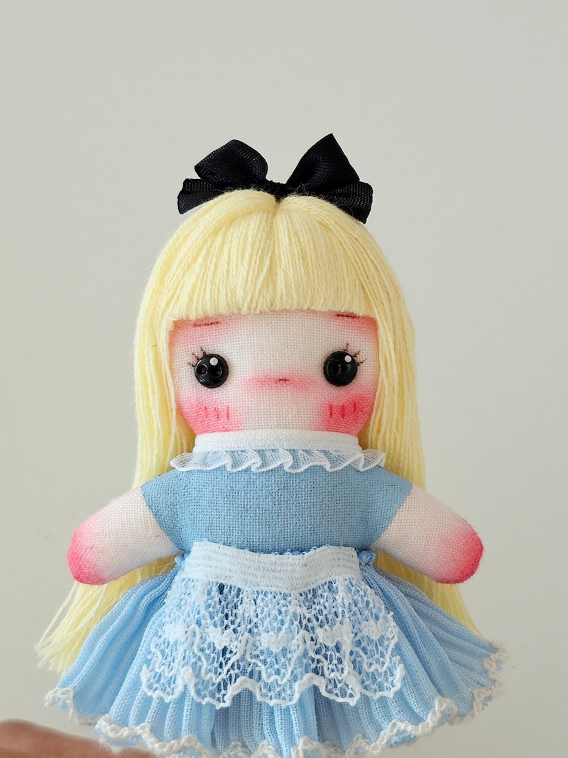 hiyadoll jjokkomi alice - เย็บปัก/ถักทอ/ใยขนแกะ - วัสดุอื่นๆ สีน้ำเงิน