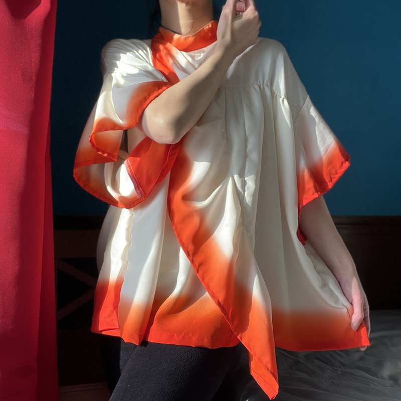 着物リメイク 金魚のように美しいシルクのふわっとブラウス - 女襯衫 - 絲．絹 紅色