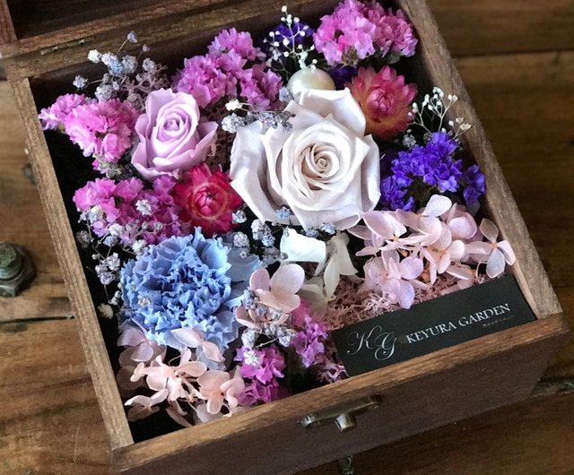 dry flower box