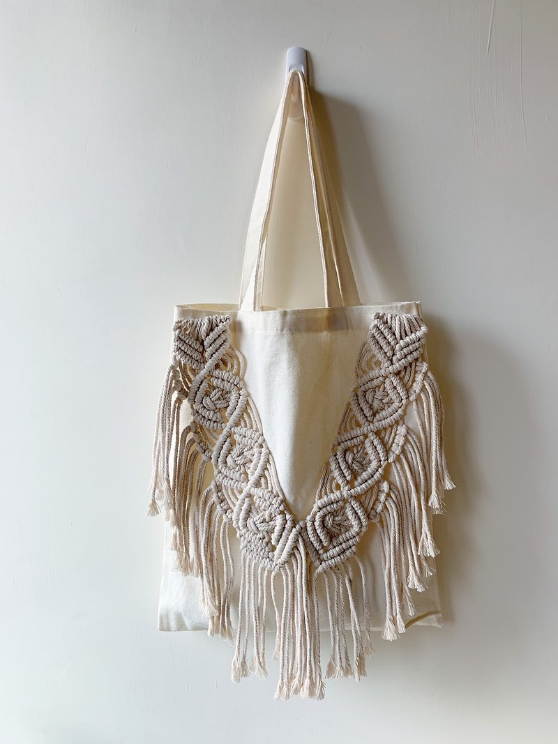 Macrame / Canvas Bag / Canvas Bag / Woven Tassel Shoulder Bag - Messenger Bags & Sling Bags - Cotton & Hemp White