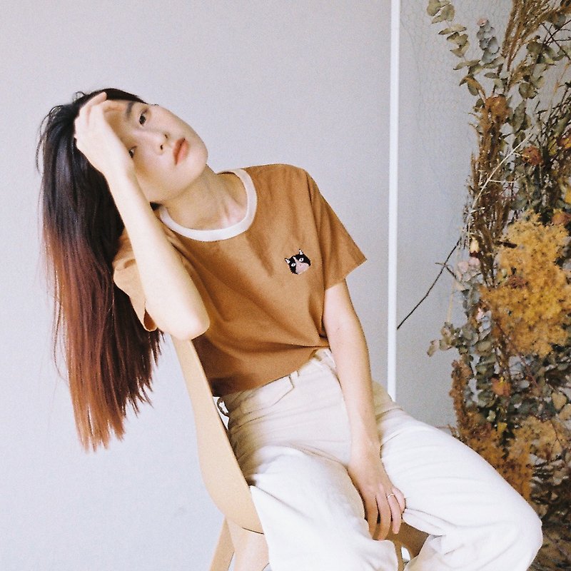 Happy Cat - Embroidery / Brown // Short sleeve Crop Top - 女裝 上衣 - 棉．麻 咖啡色