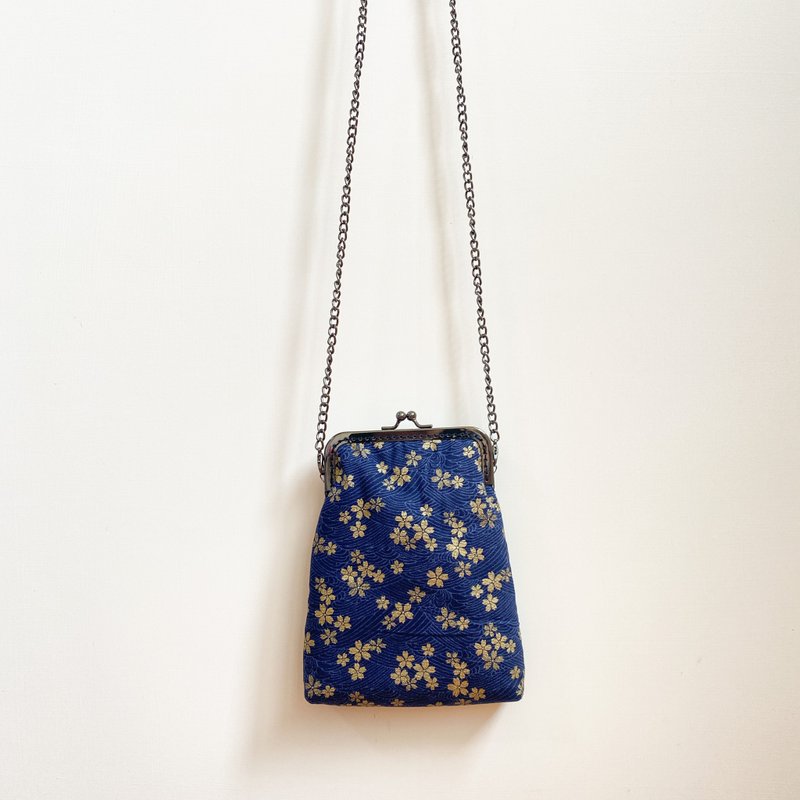 12.5 cm--Kyoto night cherry blossom cloth kiss lock bag gift kiss lock bag handmade - กระเป๋าแมสเซนเจอร์ - เส้นใยสังเคราะห์ 