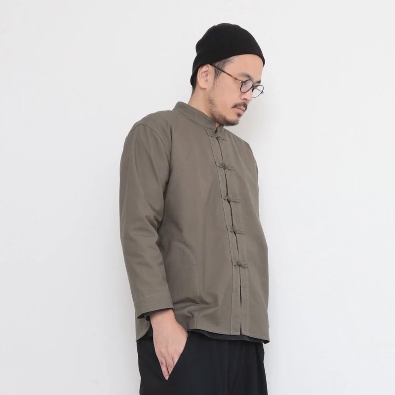 OMAKE.jp Button small stand collar shirt jacket ChinaButtonShirt dark gray - เสื้อเชิ้ตผู้หญิง - ผ้าฝ้าย/ผ้าลินิน สีเทา