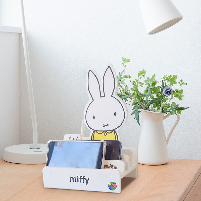 【Pinkoi x miffy】miffy tablet stand - ที่ตั้งมือถือ - เส้นใยสังเคราะห์ ขาว