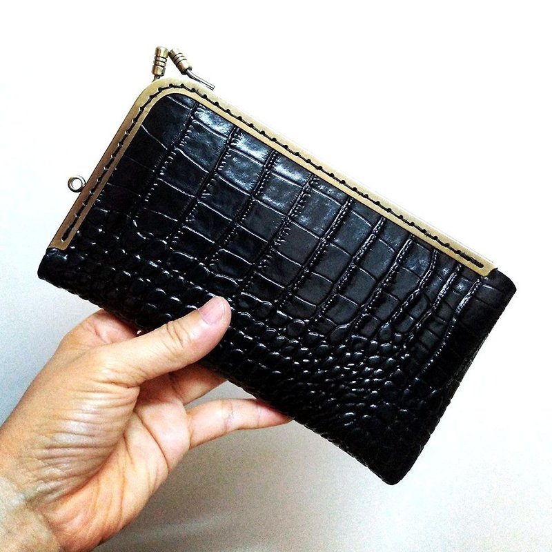 【MY。手作】Triangle geometric kiss lock purse  ~ Black color - Handbags & Totes - Genuine Leather Black