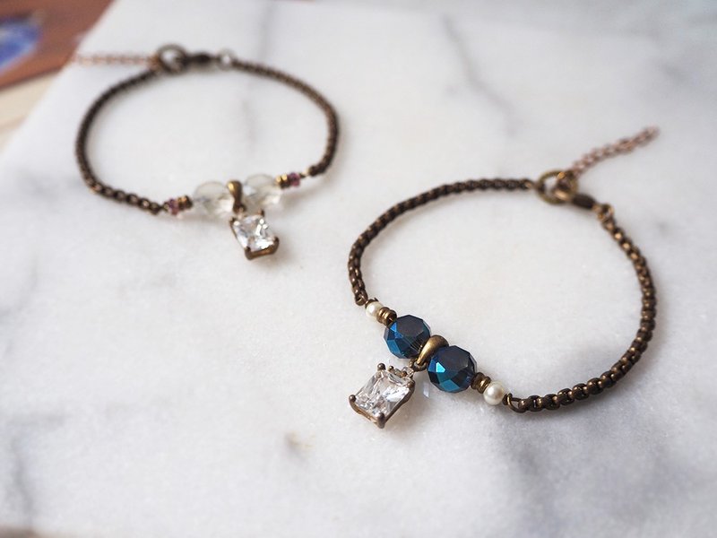 長方形四爪鋯石 切面玻璃珠 ( 霧白 深藍 )黃銅手鍊 B15 - 手鍊/手環 - 銅/黃銅 金色