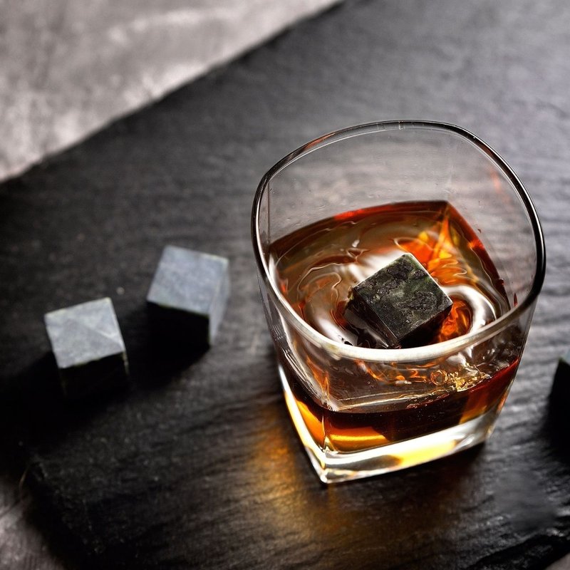 威士忌 墨玉冰磚(大方塊) | 快速醒酒(可重複使用) 絨布袋+禮盒 - 酒杯/酒器 - 玉石 