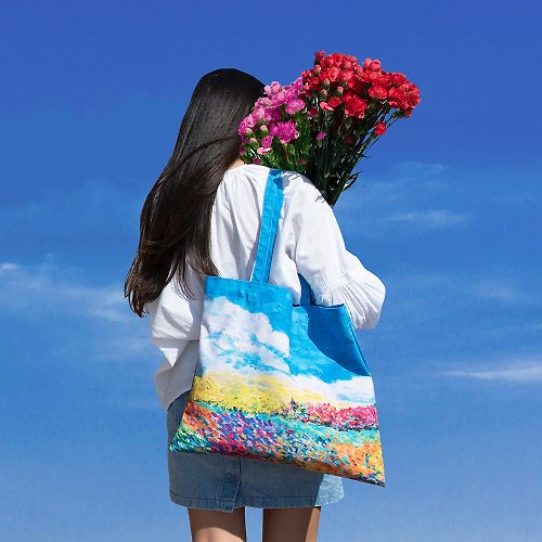 givememuseums flower field tote bag