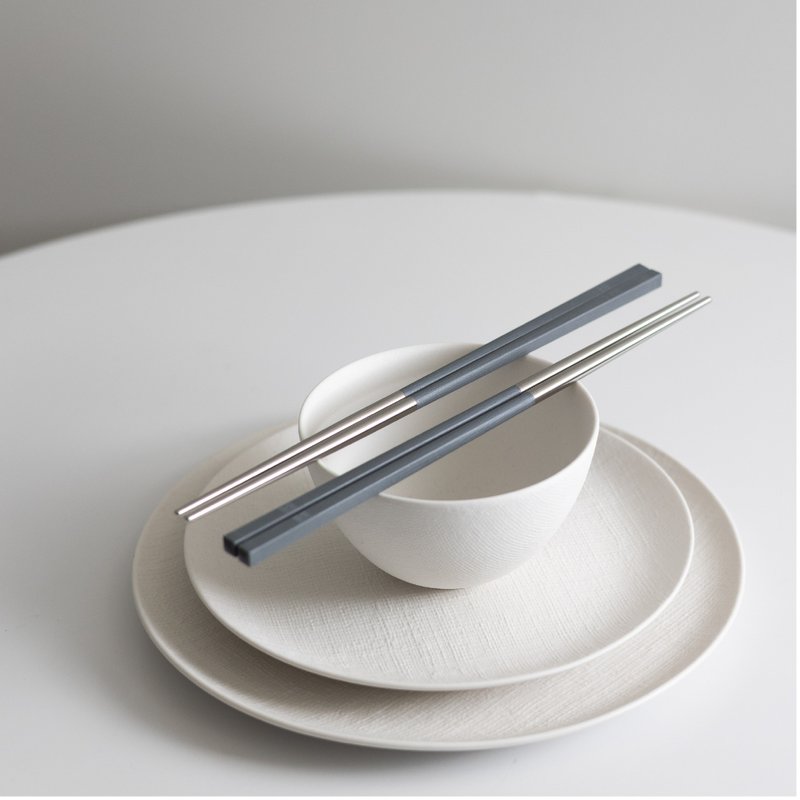 [Made in Taiwan] Cold Gray Long Style 1 Pair 304 Stainless Steel Chopsticks Healthy Chopsticks - ตะเกียบ - สแตนเลส สีเทา