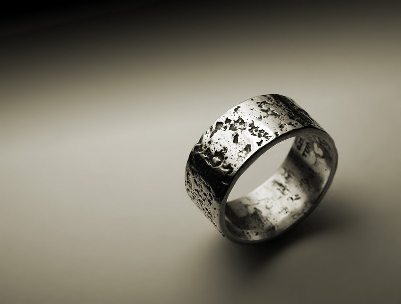 Rock small texture ring - แหวนทั่วไป - โลหะ สีเงิน