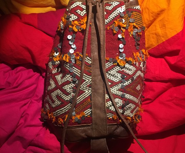 モロッコの手作りのアンティークカーペットのスパンコールバケツバッグ