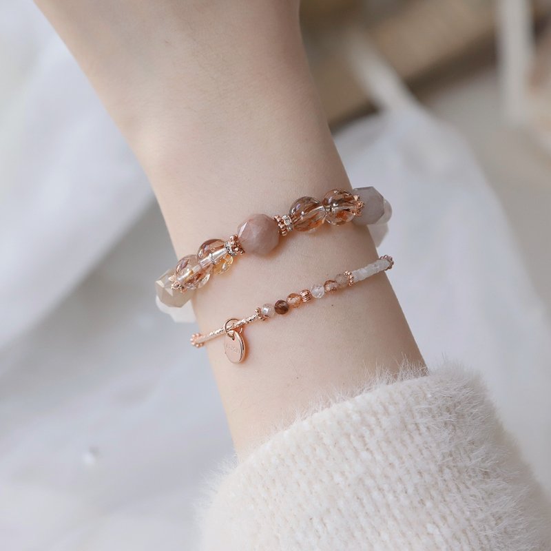 黑金超七 彩兔毛 白幽靈 月亮石 水晶手鏈/聖誕禮物 女朋友禮物 - 手鍊/手環 - 水晶 卡其色