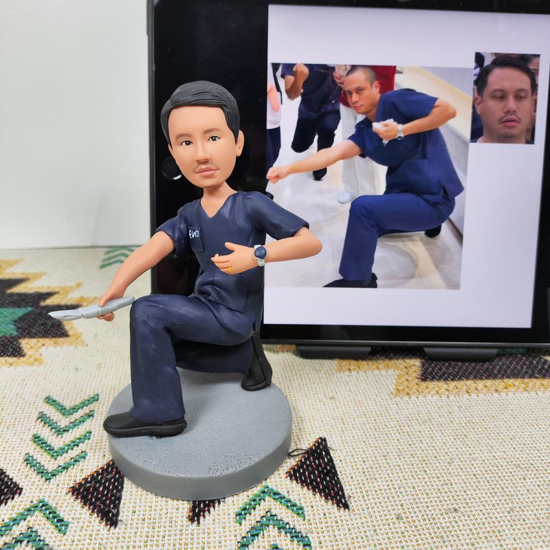 客制化人物公仔 人偶 3D人像畫 似顏繪 肖像 定制 生日 紀念 禮物 - 公仔/玩偶 - 黏土 多色