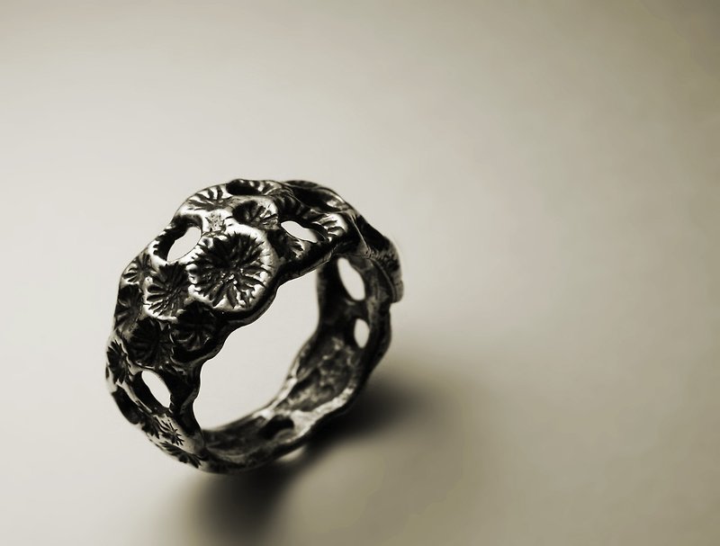 粗曠珊瑚質感戒指 - 戒指 - 其他金屬 銀色