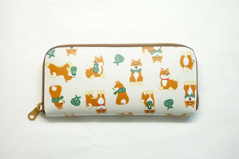 布手作りを再生します。日本の柴犬（ベージュ）は、長いクリップの財布を防水シート - 財布 - 防水素材 ホワイト