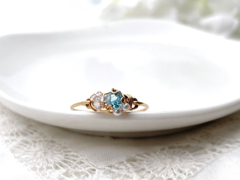 Maries garden - Swiss blue topaz white topaz freshwater pearl wire ring - General Rings - Gemstone Blue