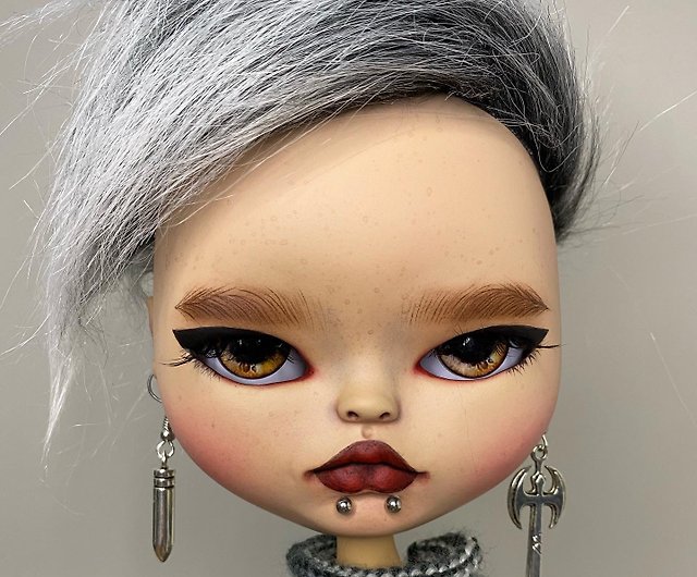 Custom Blythe doll - Shop Dolls_Katti Stuffed Dolls & Figurines - Pinkoi