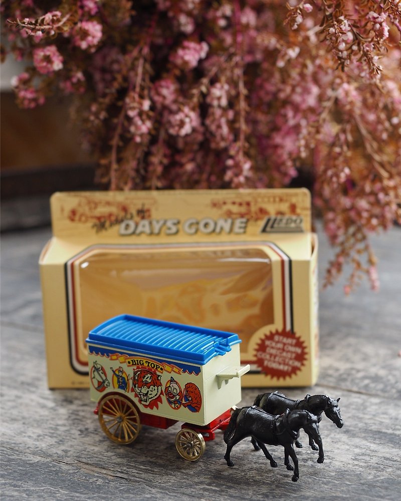 British Circus Horse Car with Original Box J - ของวางตกแต่ง - โลหะ หลากหลายสี