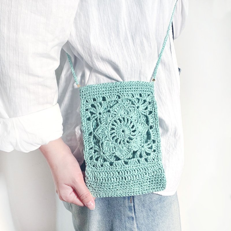 Graffie Small Side Back/Handmade Woven Bag - กระเป๋าแมสเซนเจอร์ - วัสดุอื่นๆ หลากหลายสี